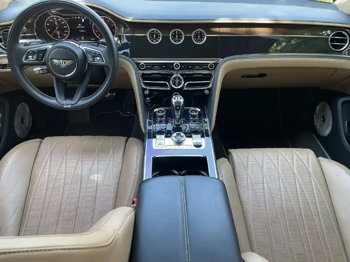 2021 Bentley Flying Spur 4.0T 550HP V8 8DCT,autocango,china used car exporter,china ev exporter,chinese used car exporter,chinese used ev exporter