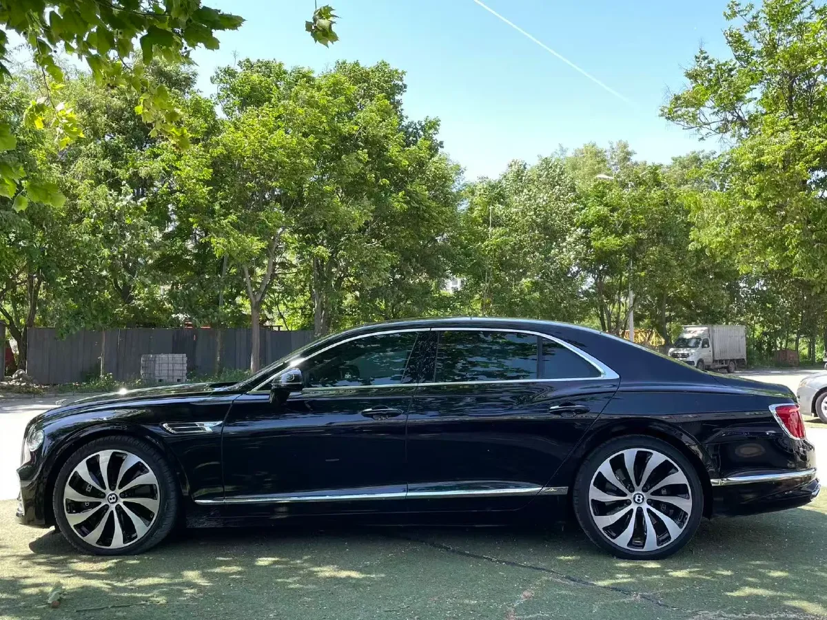 2021 Bentley Flying Spur 4.0T 550HP V8 8DCT,autocango,china used car exporter,china ev exporter,chinese used car exporter,chinese used ev exporter
