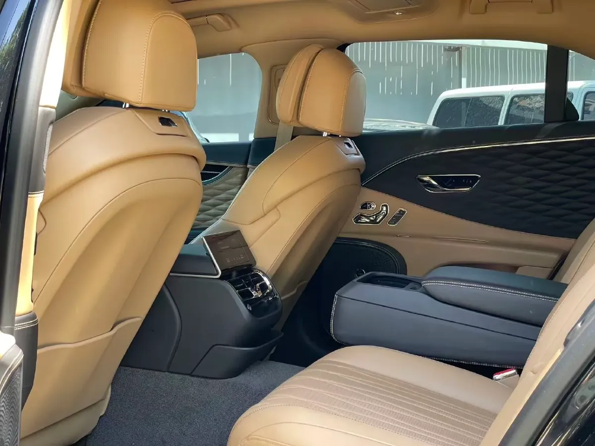 2021 Bentley Flying Spur 4.0T 550HP V8 8DCT,autocango,china used car exporter,china ev exporter,chinese used car exporter,chinese used ev exporter