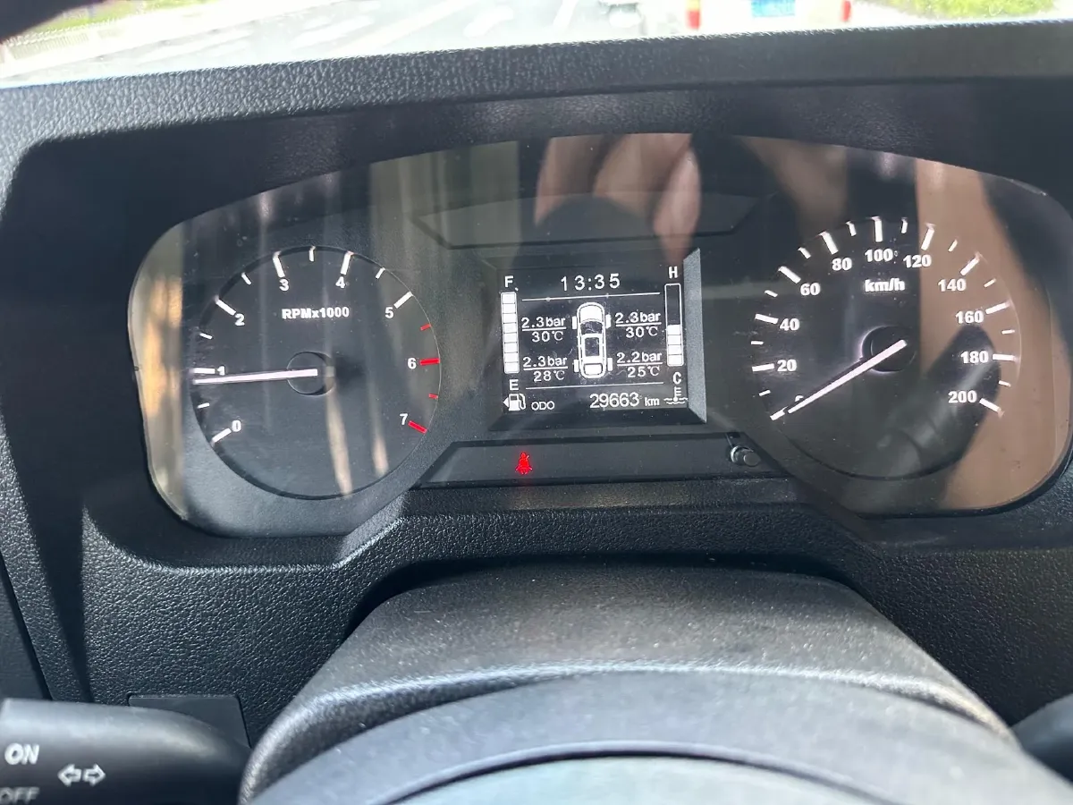 2020 BAW 212 2.4T 211HP L4 6MT,autocango,china used car exporter,china ev exporter,chinese used car exporter,chinese used ev exporter