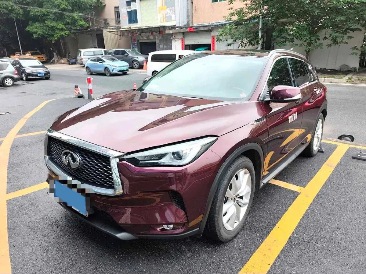 2018 Infiniti QX30 2.0T 211HP L4 7DCT,autocango,china used car exporter,china ev exporter,chinese used car exporter,chinese used ev exporter