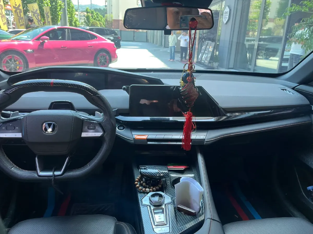 2022 ChangAn UNI-V 1.5T 188HP L4 7DCT,autocango,china used car exporter,china ev exporter,chinese used car exporter,chinese used ev exporter