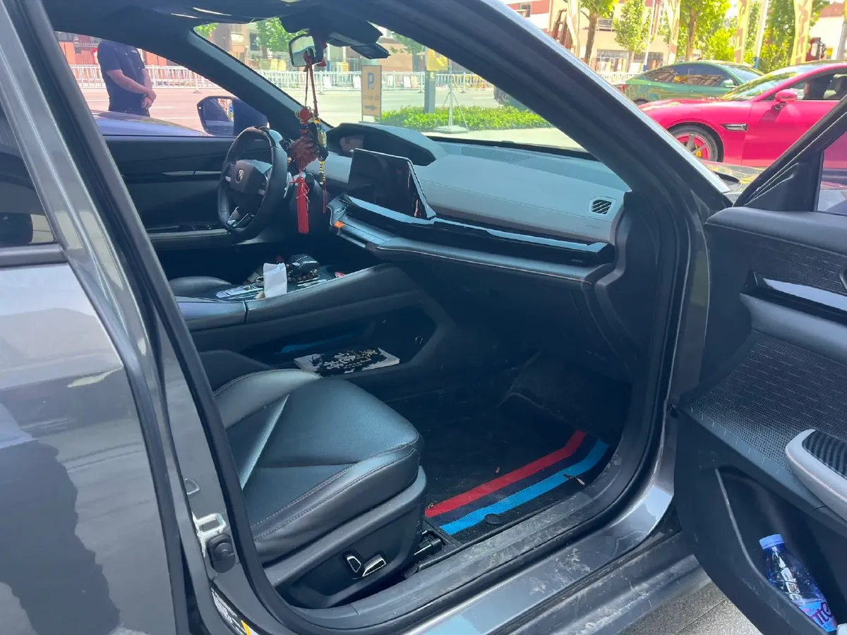 2022 ChangAn UNI-V 1.5T 188HP L4 7DCT,autocango,china used car exporter,china ev exporter,chinese used car exporter,chinese used ev exporter