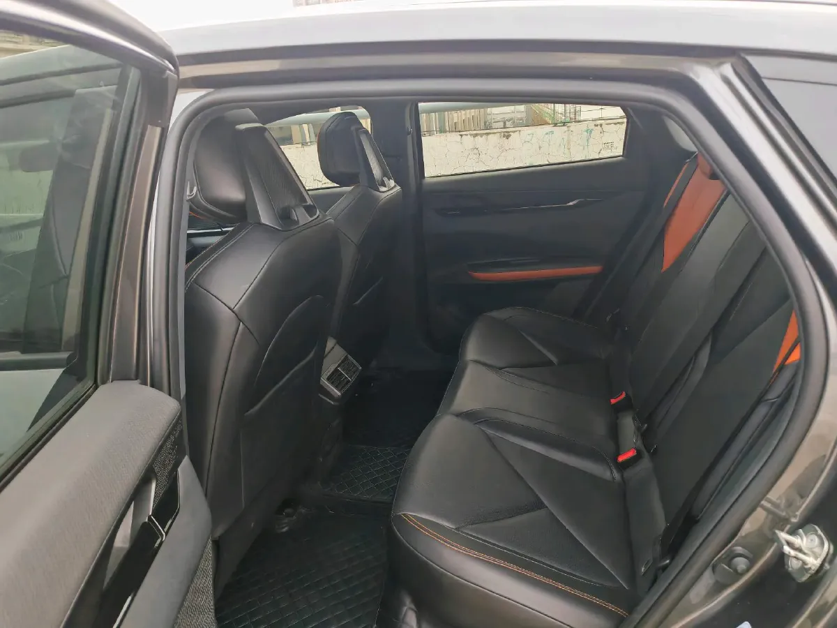 2023 ChangAn UNI-V iDD 1.5T 170HP L4 6TCT PHEV 18.4KWH,autocango,china used car exporter,china ev exporter,chinese used car exporter,chinese used ev exporter