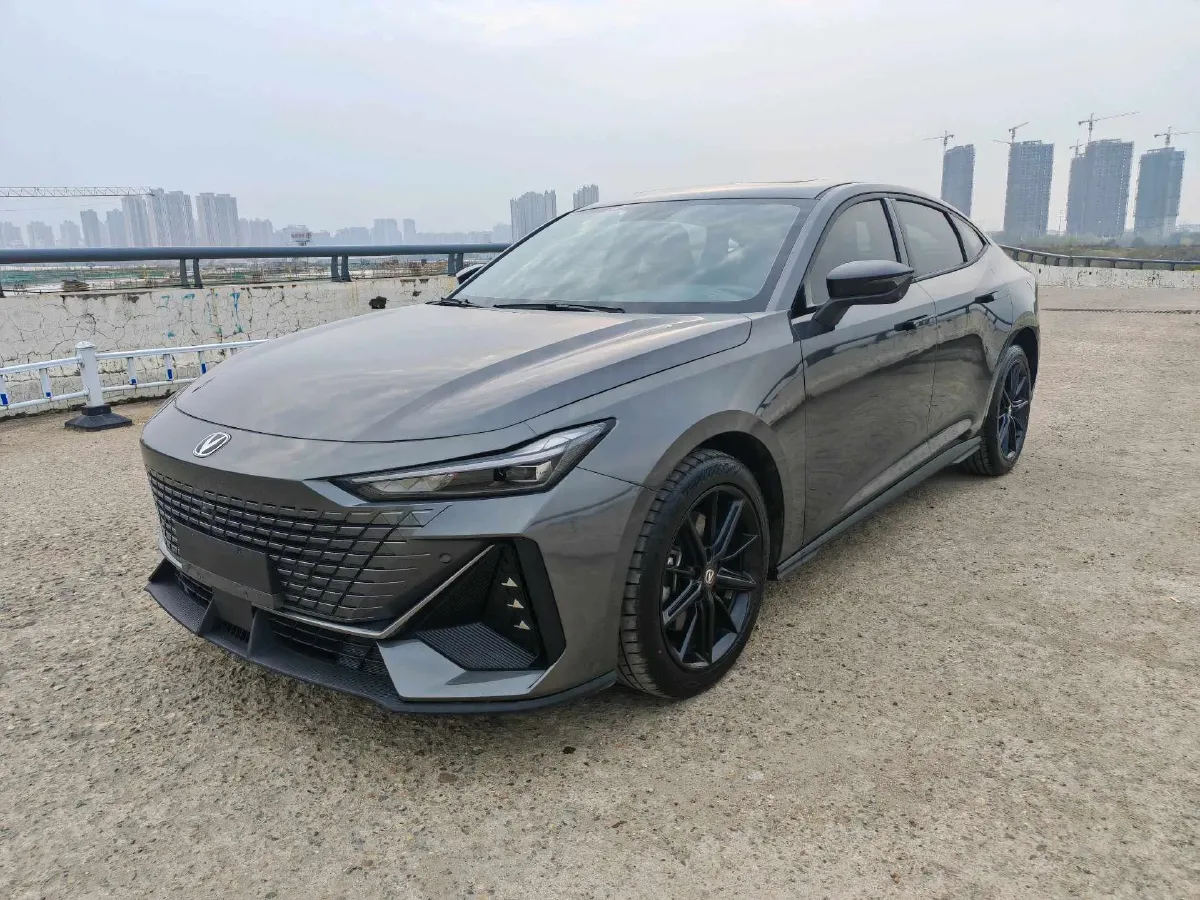 2023 ChangAn UNI-V iDD 1.5T 170HP L4 6TCT PHEV 18.4KWH,autocango,china used car exporter,china ev exporter,chinese used car exporter,chinese used ev exporter