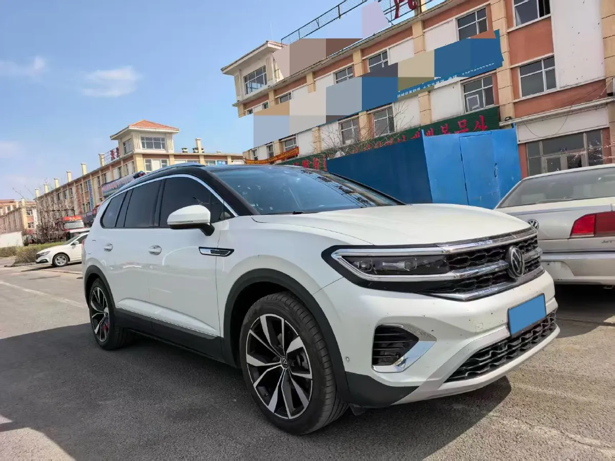 2023 Volkswagen Talagon 2.5T 299HP V6 7DCT,autocango,china used car exporter,china ev exporter,chinese used car exporter,chinese used ev exporter