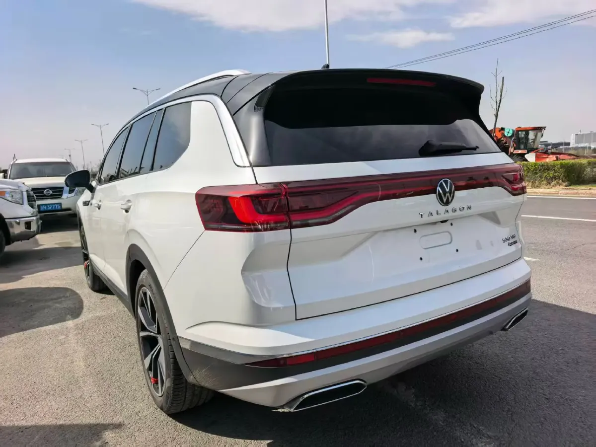 2023 Volkswagen Talagon 2.5T 299HP V6 7DCT,autocango,china used car exporter,china ev exporter,chinese used car exporter,chinese used ev exporter