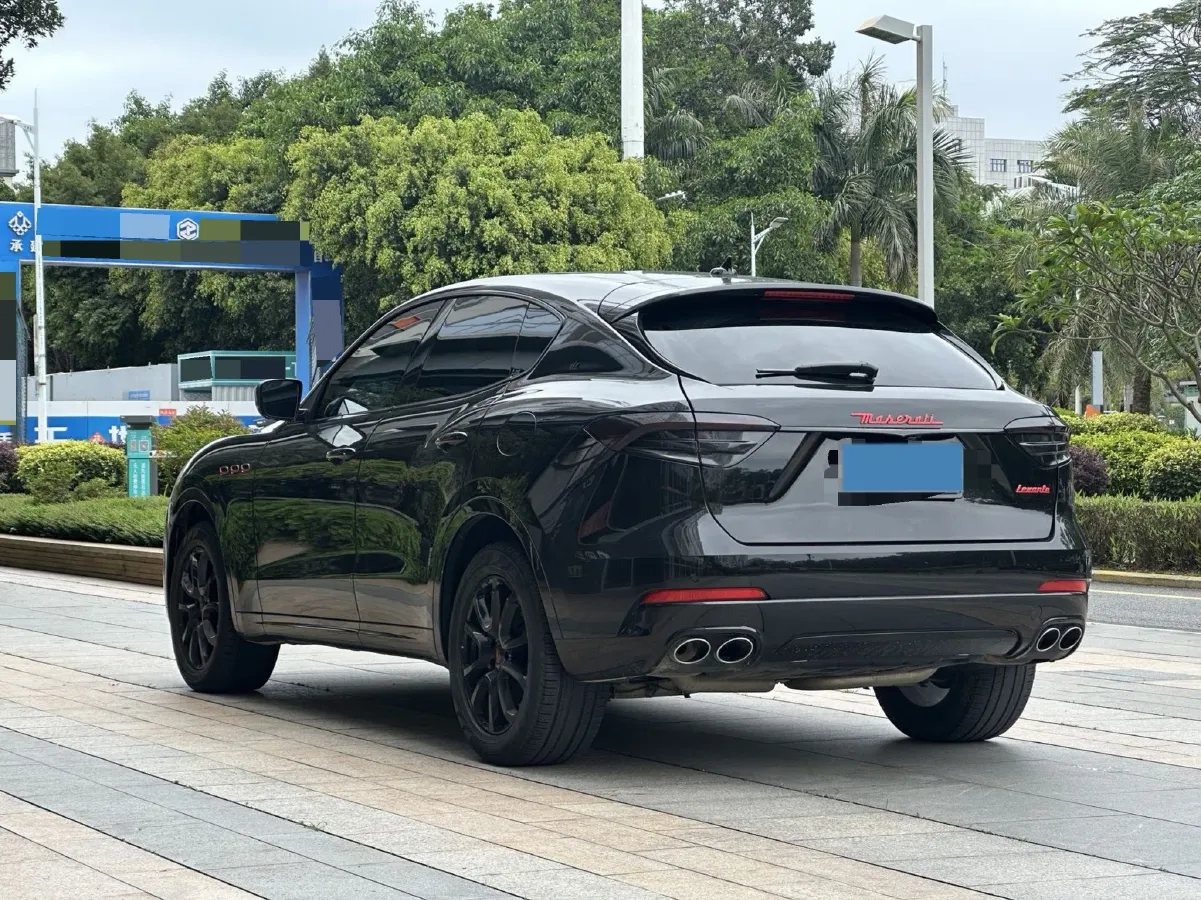 2022 Maserati Levante 2.0T 330HP L4 8AT,autocango,china used car exporter,china ev exporter,chinese used car exporter,chinese used ev exporter