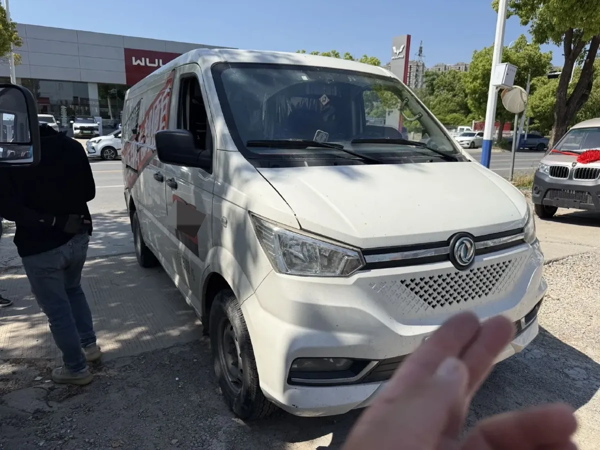 2020 DongFeng Aeolus YiXuan EV BEV 47.7KWH,autocango,china used car exporter,china ev exporter,chinese used car exporter,chinese used ev exporter