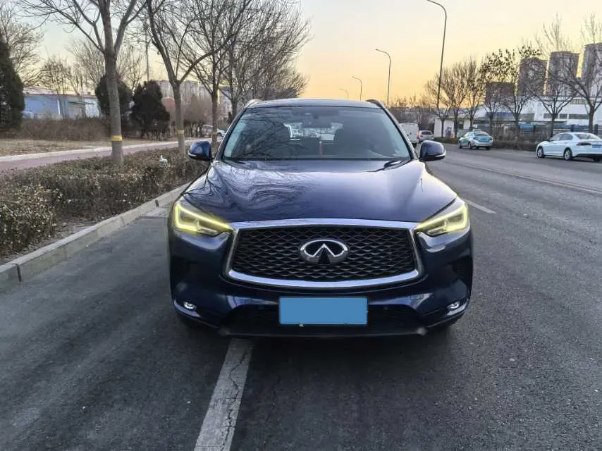 2018 Infiniti QX30 2.0T 211HP L4 7DCT,autocango,china used car exporter,china ev exporter,chinese used car exporter,chinese used ev exporter