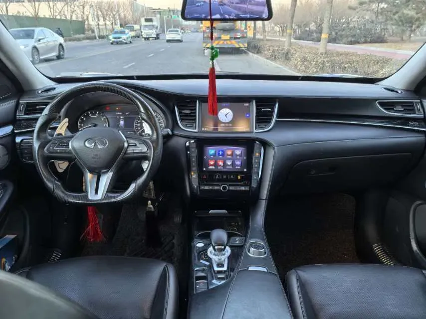 2018 Infiniti QX30 2.0T 211HP L4 7DCT,autocango,china used car exporter,china ev exporter,chinese used car exporter,chinese used ev exporter
