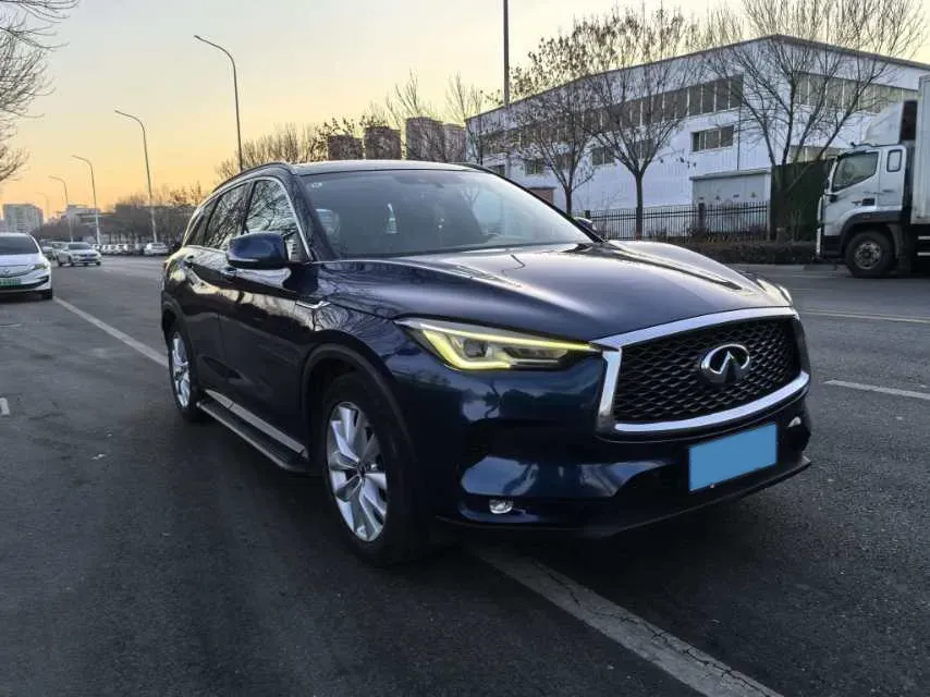 2018 Infiniti QX30 2.0T 211HP L4 7DCT,autocango,china used car exporter,china ev exporter,chinese used car exporter,chinese used ev exporter