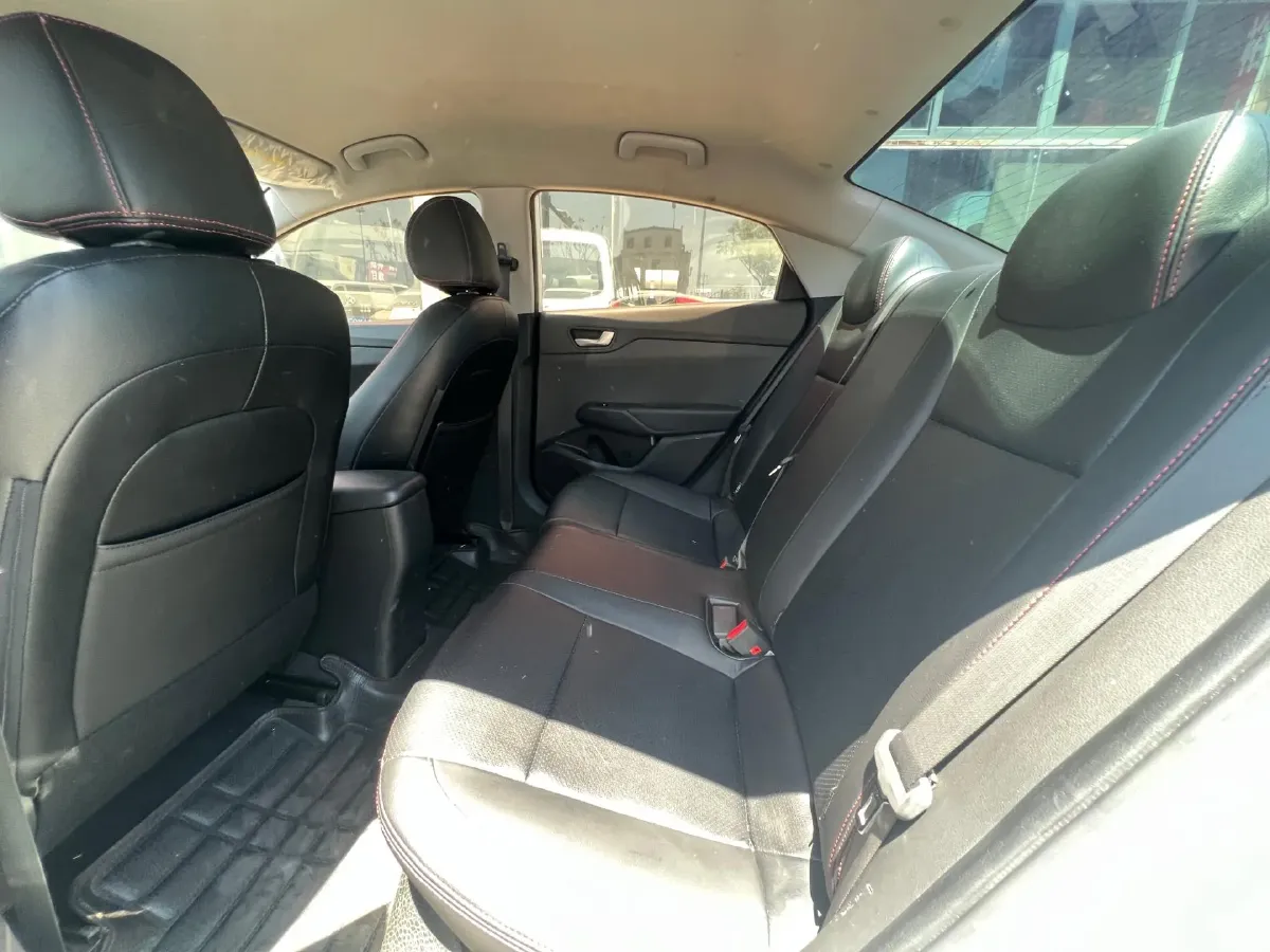 2016 Hyundai Verna 1.4L 100HP L4 6AT,autocango,china used car exporter,china ev exporter,chinese used car exporter,chinese used ev exporter