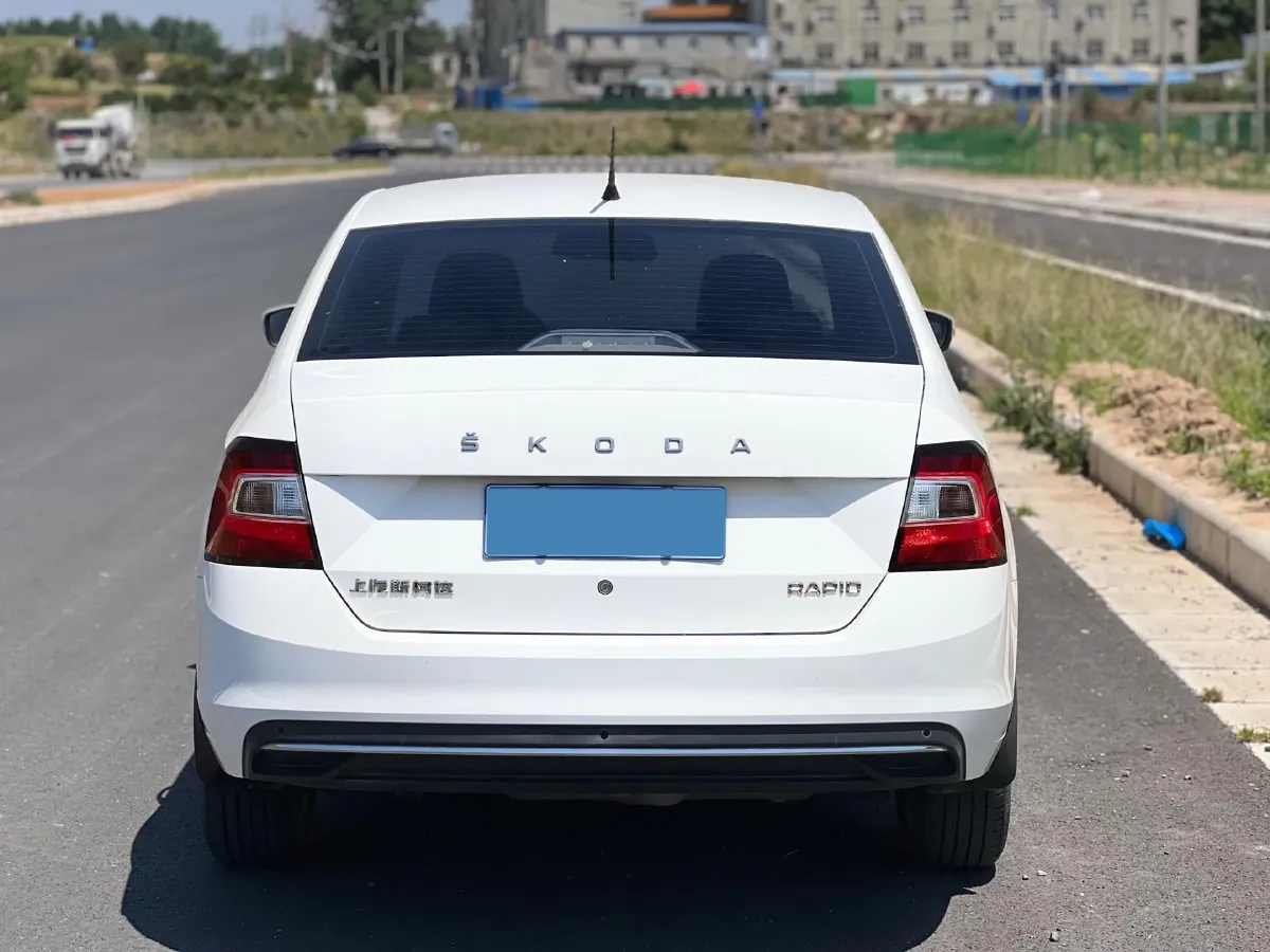 2019 SWM G01 1.5T 156HP L4 6AT,autocango,china used car exporter,china ev exporter,chinese used car exporter,chinese used ev exporter