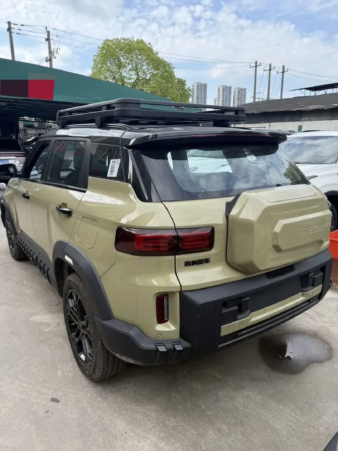 2025 Geely Cowboy 1.5T 181HP L4 7DCT,autocango,china used car exporter,china ev exporter,chinese used car exporter,chinese used ev exporter