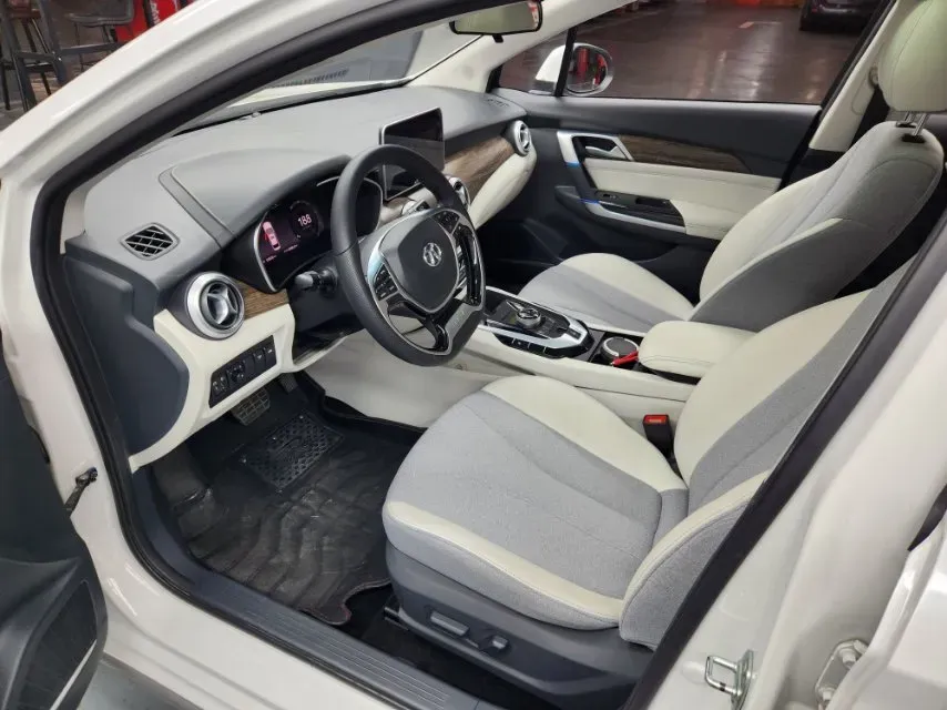 2018 BeiJing Auto EU5 BEV 53.66KWH,autocango,china used car exporter,china ev exporter,chinese used car exporter,chinese used ev exporter