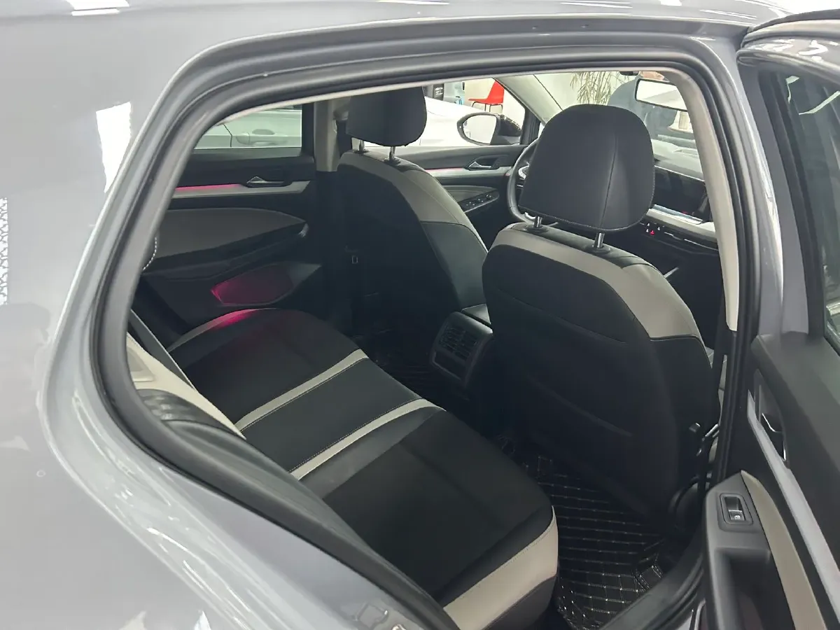 2021 Volkswagen Golf 1.4T 150HP L4 7DCT,autocango,china used car exporter,china ev exporter,chinese used car exporter,chinese used ev exporter
