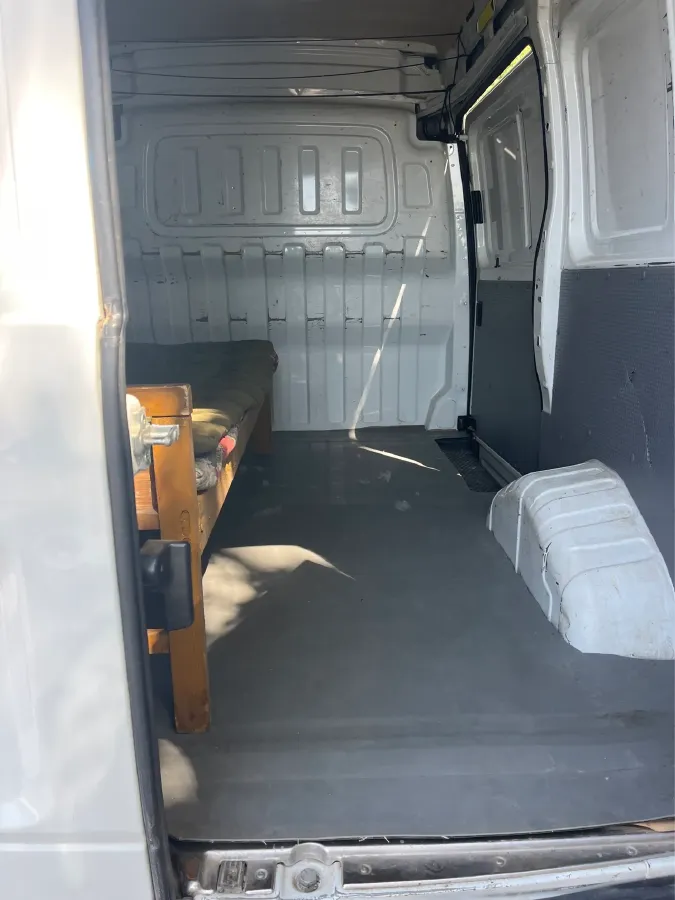 2019 MAXUS XinTu V80 2.0T 139HP L4 6MT,autocango,china used car exporter,china ev exporter,chinese used car exporter,chinese used ev exporter