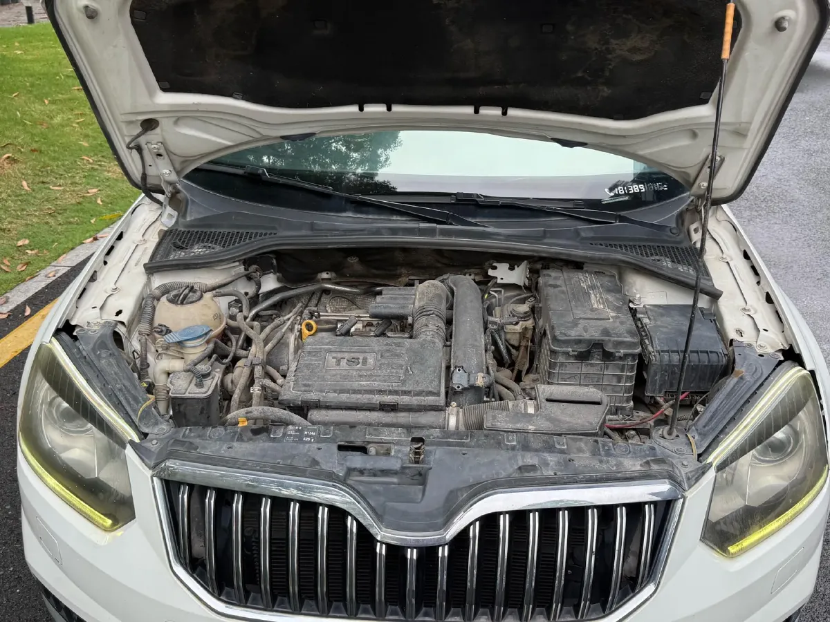 2017 Skoda Yeti 1.4T 150HP L4 7DCT,autocango,china used car exporter,china ev exporter,chinese used car exporter,chinese used ev exporter