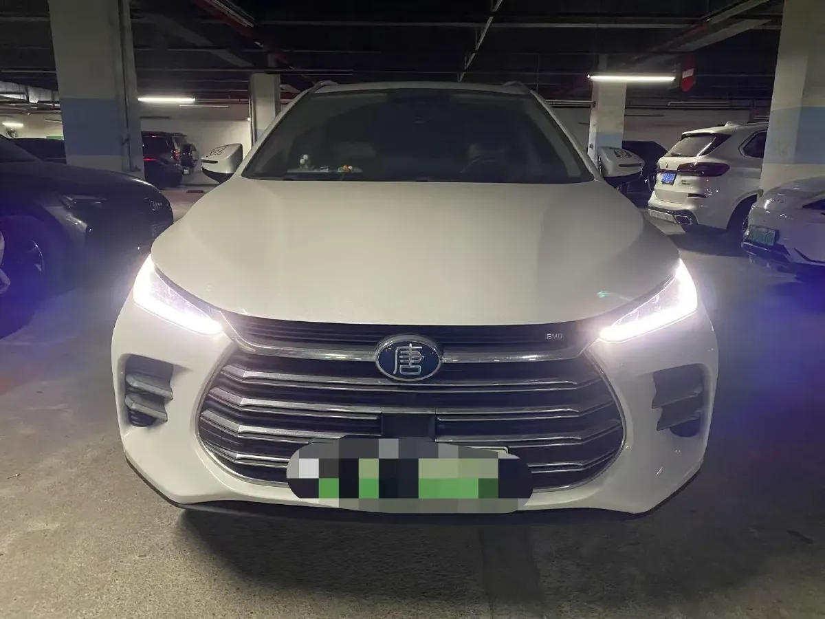 2020 DS 7 1.6T 180HP L4 8AT,autocango,china used car exporter,china ev exporter,chinese used car exporter,chinese used ev exporter