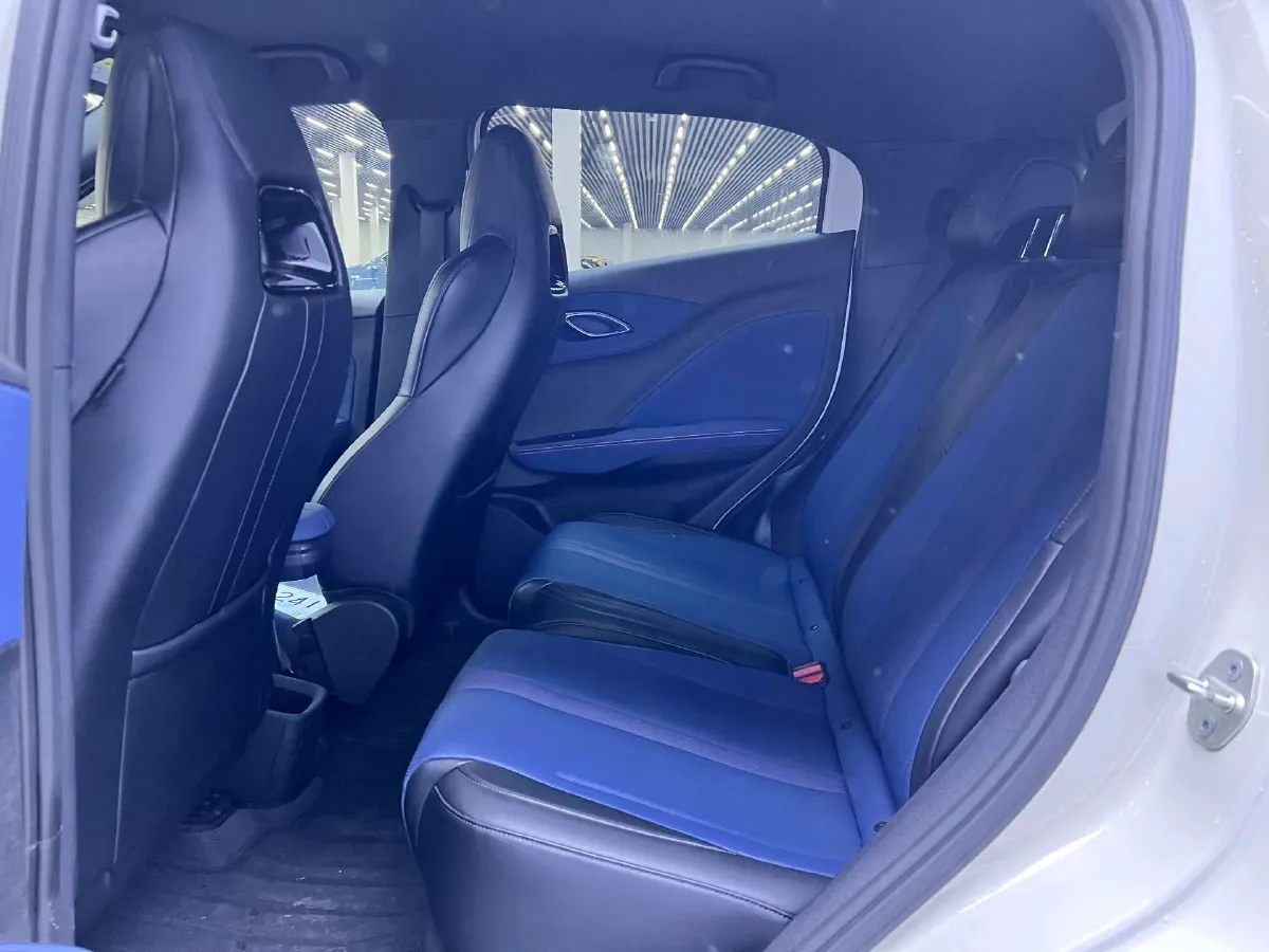 2011 BYD S6 2.0L 140HP L4 5MT,autocango,china used car exporter,china ev exporter,chinese used car exporter,chinese used ev exporter