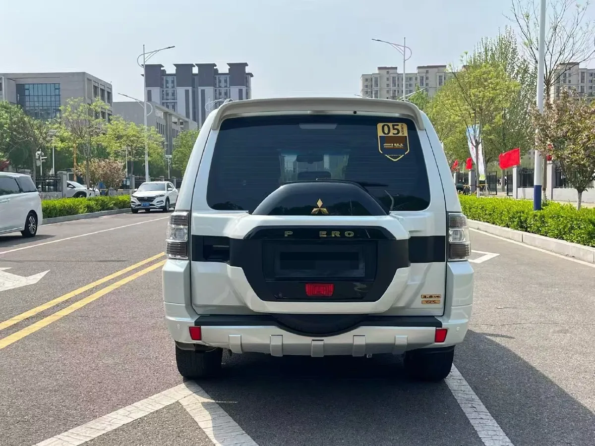 2017 Honda Jade 1.8L 141HP L4 5AT,autocango,china used car exporter,china ev exporter,chinese used car exporter,chinese used ev exporter