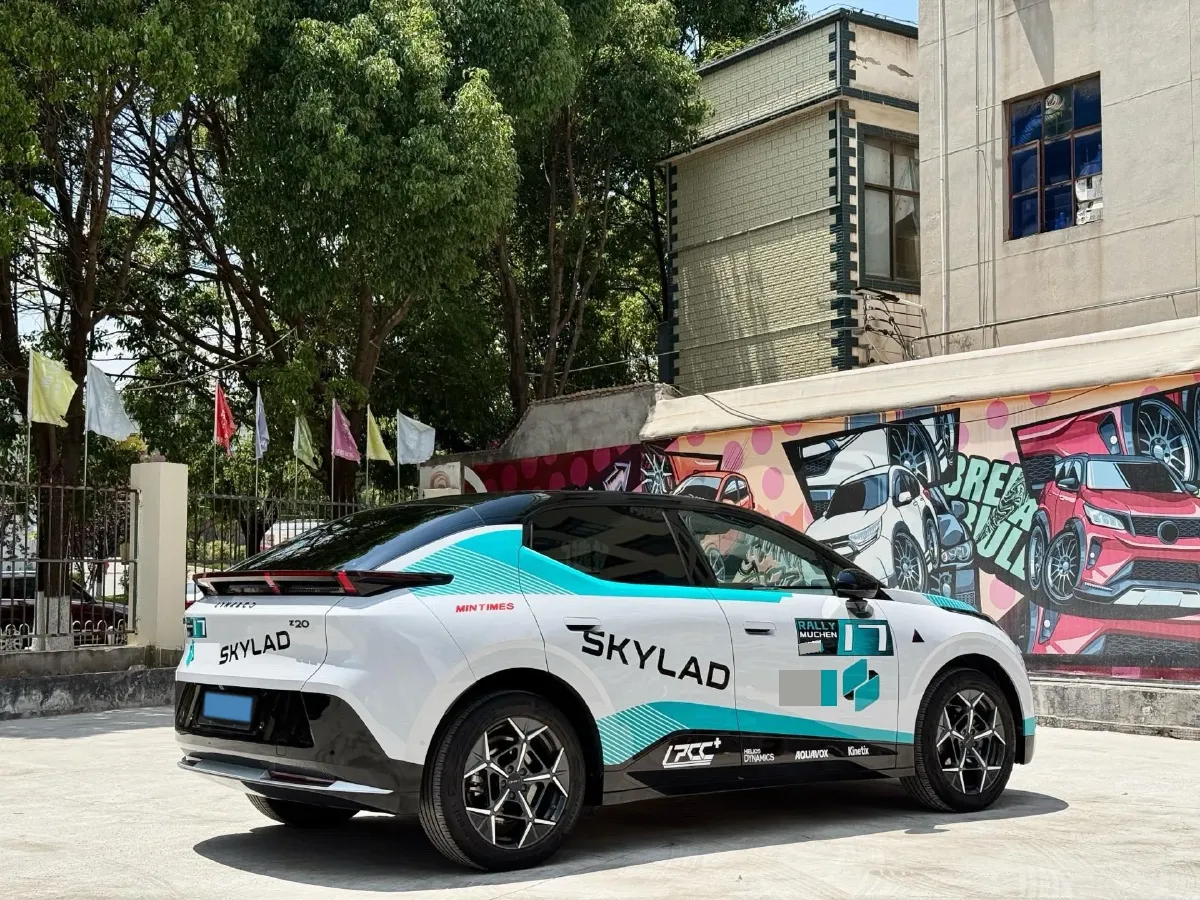 2025 Dongfeng Z9 2.0T 258HP L4 8AT,autocango,china used car exporter,china ev exporter,chinese used car exporter,chinese used ev exporter