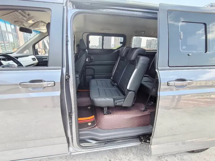 2021 WuLing ZhengChen 1.5T 147HP L4 6MT,autocango,china used car exporter,china ev exporter,chinese used car exporter,chinese used ev exporter
