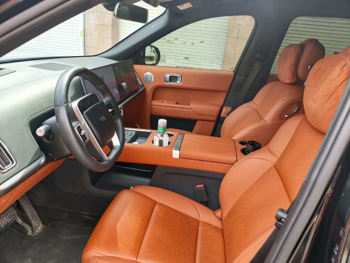 2024 Toyota Granvia 2.5L 189HP L4 E-CVT Hybrid,autocango,china used car exporter,china ev exporter,chinese used car exporter,chinese used ev exporter