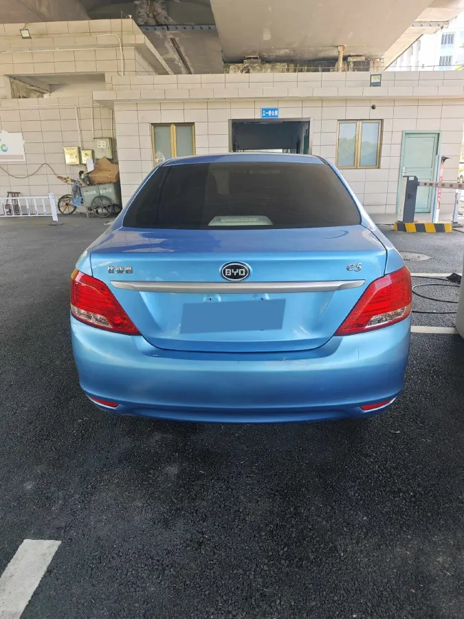 2018 BYD e5 BEV 60.48KWH,autocango,china used car exporter,china ev exporter,chinese used car exporter,chinese used ev exporter