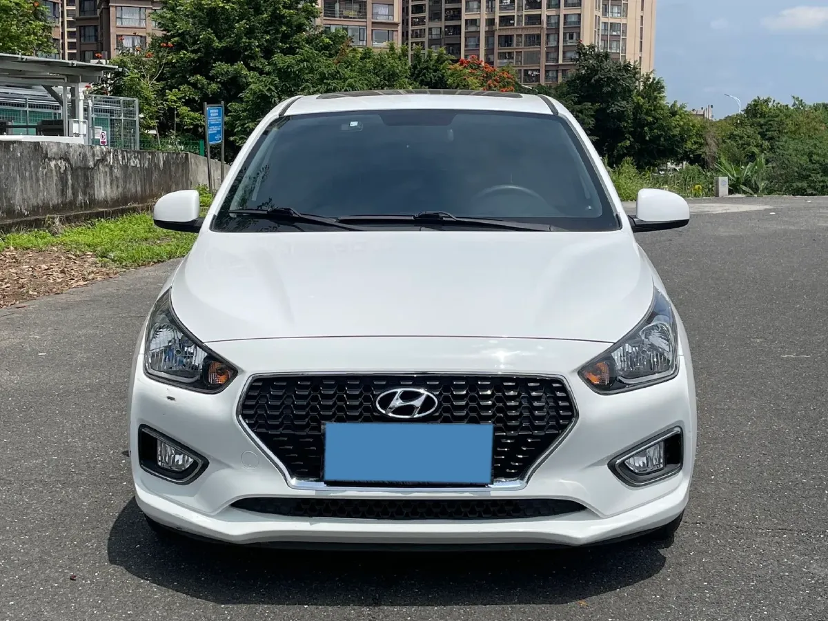 2017 Hyundai Reina 1.4L 95HP L4 4AT,autocango,china used car exporter,china ev exporter,chinese used car exporter,chinese used ev exporter