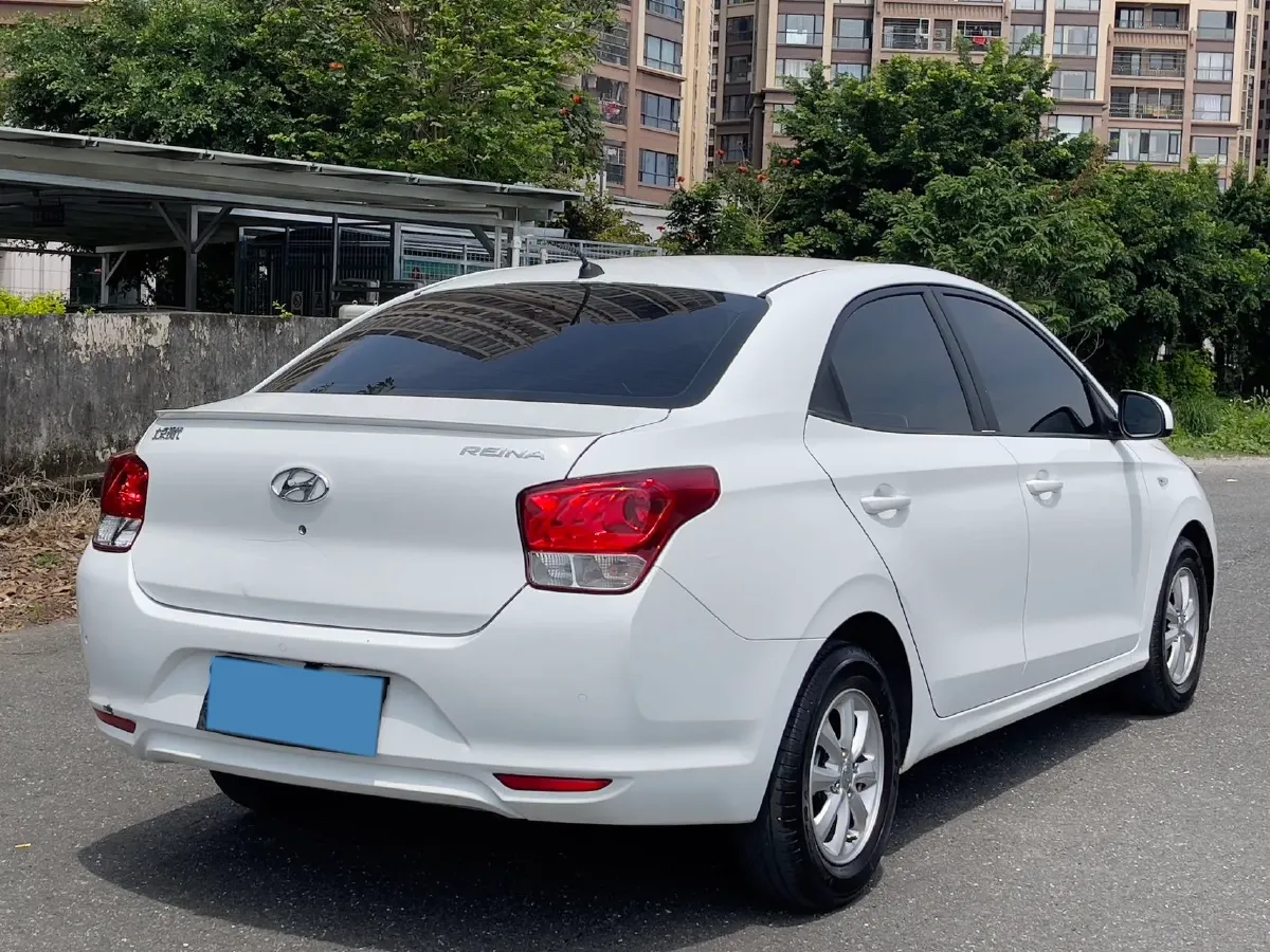 2017 Hyundai Reina 1.4L 95HP L4 4AT,autocango,china used car exporter,china ev exporter,chinese used car exporter,chinese used ev exporter