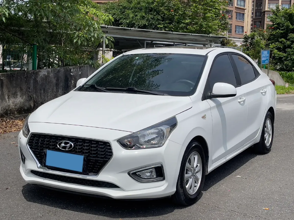 2017 Hyundai Reina 1.4L 95HP L4 4AT,autocango,china used car exporter,china ev exporter,chinese used car exporter,chinese used ev exporter
