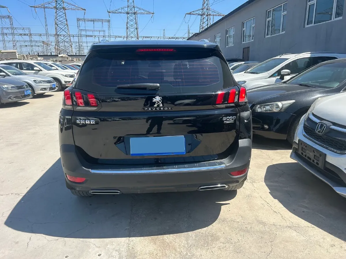 2017 Peugeot 5008 1.8T 204HP L4 6AT,autocango,china used car exporter,china ev exporter,chinese used car exporter,chinese used ev exporter