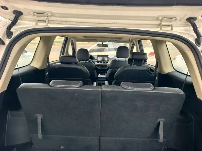 2019 BaoJun 360 1.5L 105HP L4 CVT,autocango,china used car exporter,china ev exporter,chinese used car exporter,chinese used ev exporter