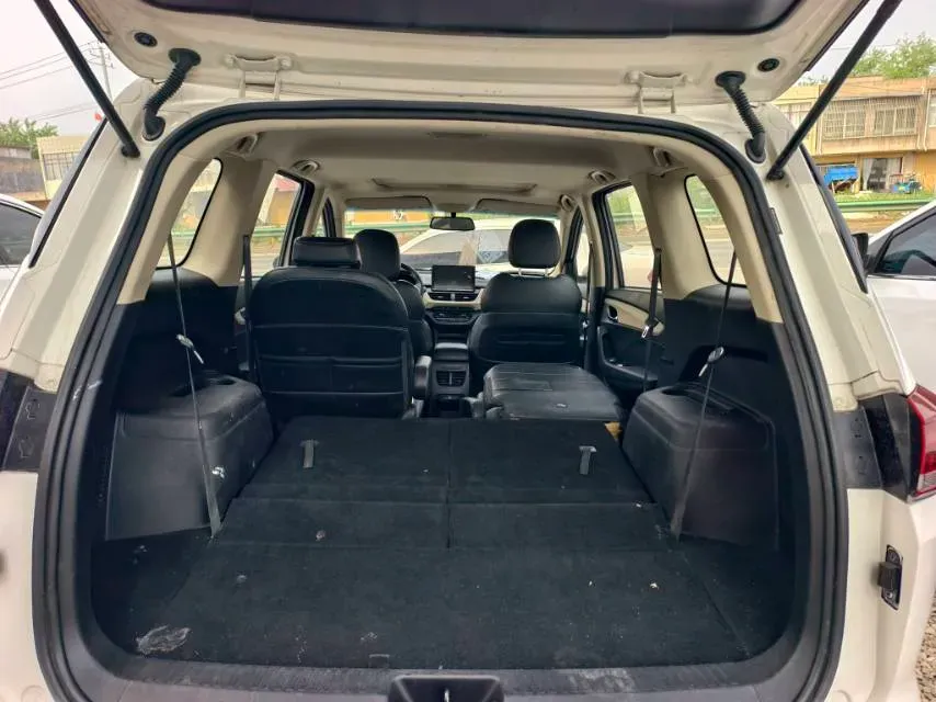 2019 BaoJun 360 1.5L 105HP L4 CVT,autocango,china used car exporter,china ev exporter,chinese used car exporter,chinese used ev exporter