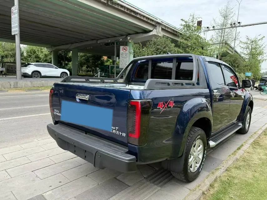 2019 Isuzu D-MAX 3.0T 177HP L4 6AT,autocango,china used car exporter,china ev exporter,chinese used car exporter,chinese used ev exporter