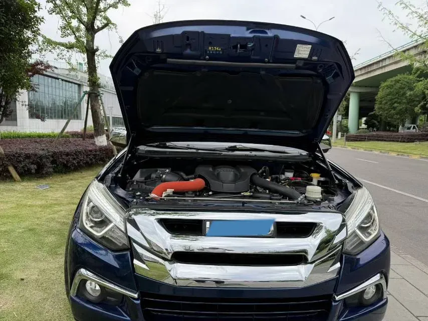 2019 Isuzu D-MAX 3.0T 177HP L4 6AT,autocango,china used car exporter,china ev exporter,chinese used car exporter,chinese used ev exporter