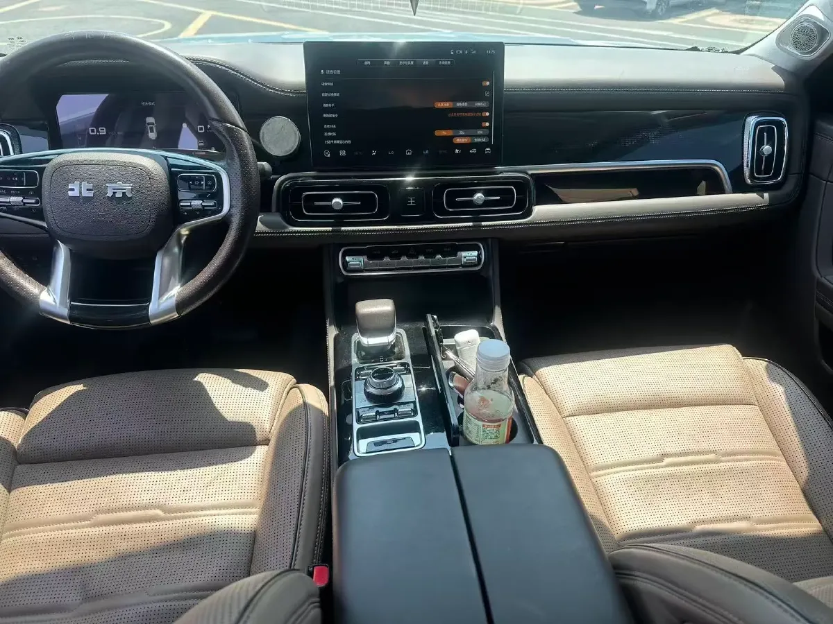 2022 Beijing BJ60 2.0T 267HP L4 8AT,autocango,china used car exporter,china ev exporter,chinese used car exporter,chinese used ev exporter