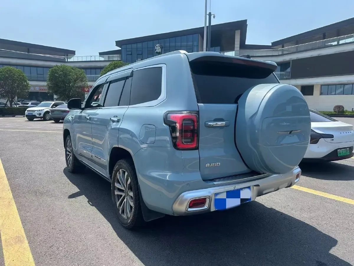 2022 Beijing BJ60 2.0T 267HP L4 8AT,autocango,china used car exporter,china ev exporter,chinese used car exporter,chinese used ev exporter
