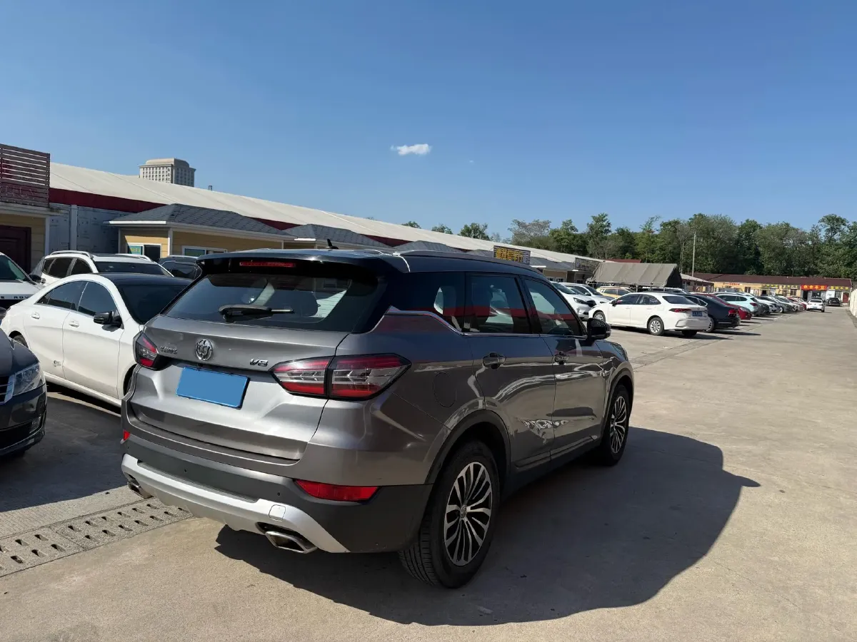 2018 Brilliance Auto V6 1.5T 150HP L4 6MT,autocango,china used car exporter,china ev exporter,chinese used car exporter,chinese used ev exporter