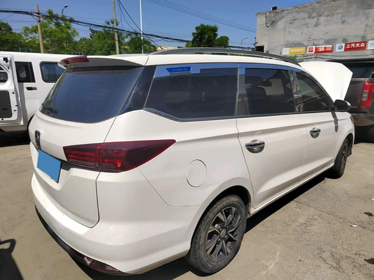 2019 BaoJun 360 1.5L 105HP L4 CVT,autocango,china used car exporter,china ev exporter,chinese used car exporter,chinese used ev exporter