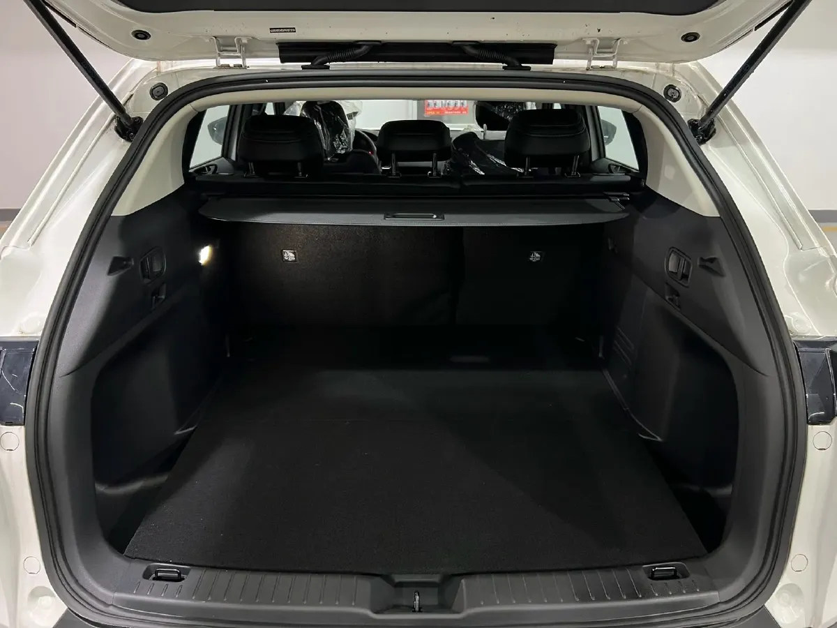 2023 Mazda CX-50 2.0L 155HP L4 6AT,autocango,china used car exporter,china ev exporter,chinese used car exporter,chinese used ev exporter