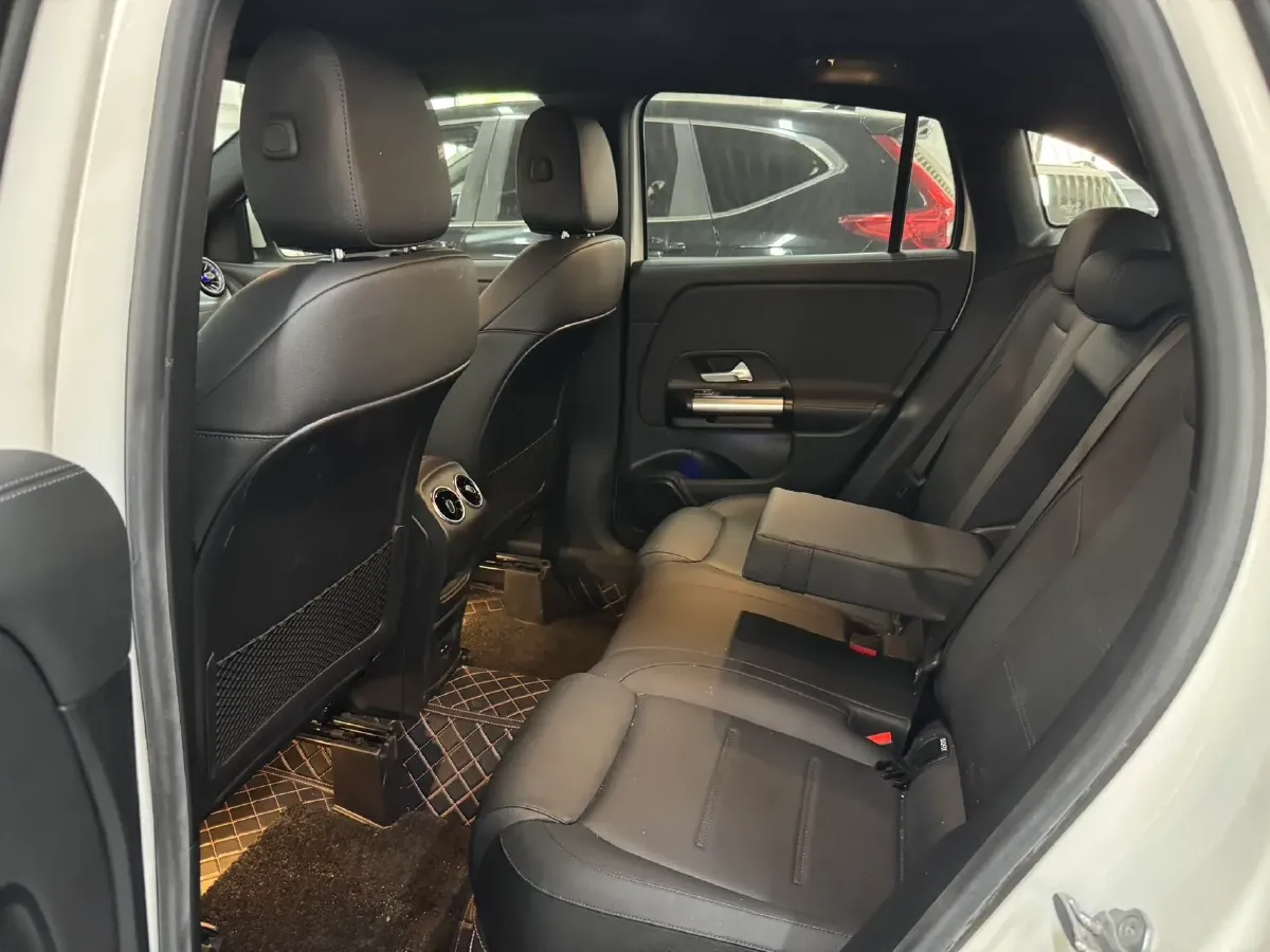 2020 Mercedes-Benz GLA Class 1.3T 163HP L4 7DCT,autocango,china used car exporter,china ev exporter,chinese used car exporter,chinese used ev exporter