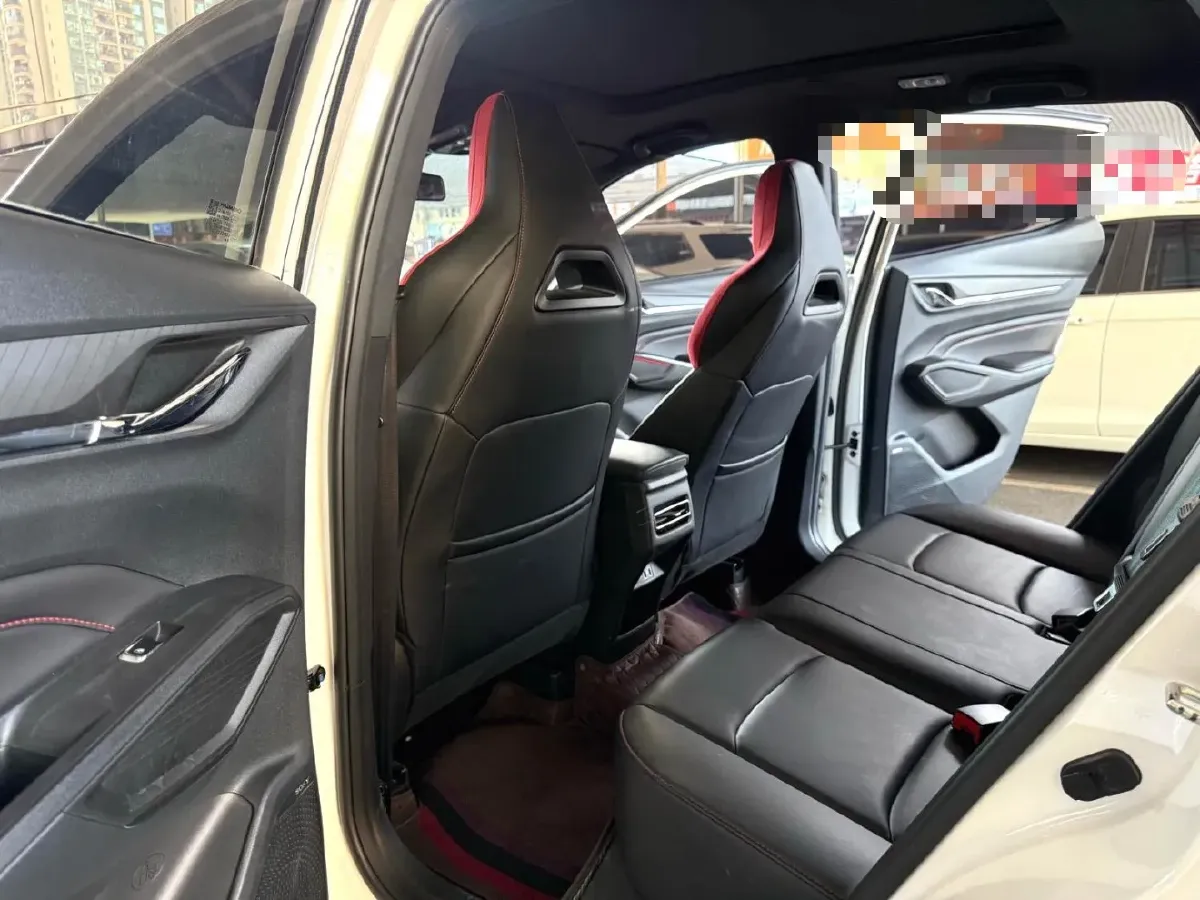 2024 ChangAn X5 PLUS 1.5T 188HP L4 7DCT,autocango,china used car exporter,china ev exporter,chinese used car exporter,chinese used ev exporter