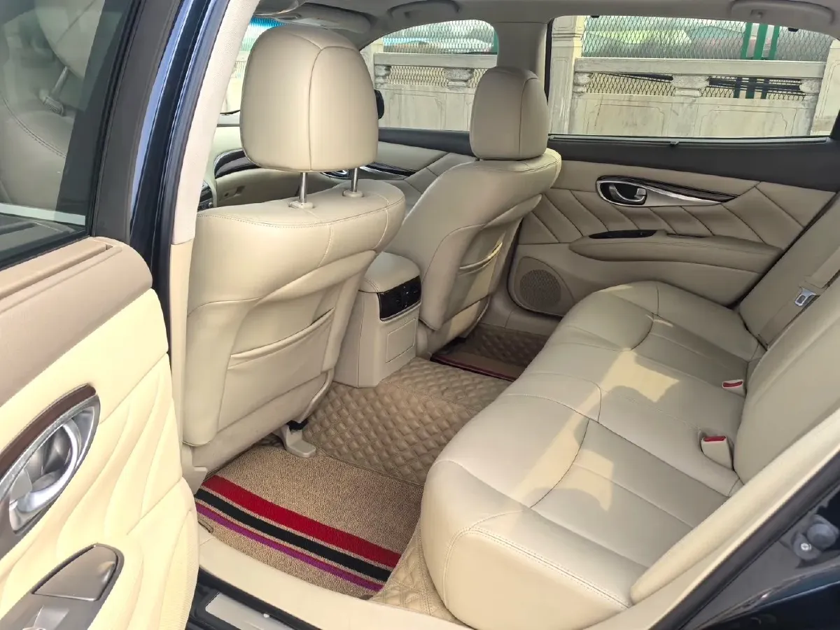 2019 Alfa Romeo Giulia 2.0T 280HP L4 8AT,autocango,china used car exporter,china ev exporter,chinese used car exporter,chinese used ev exporter