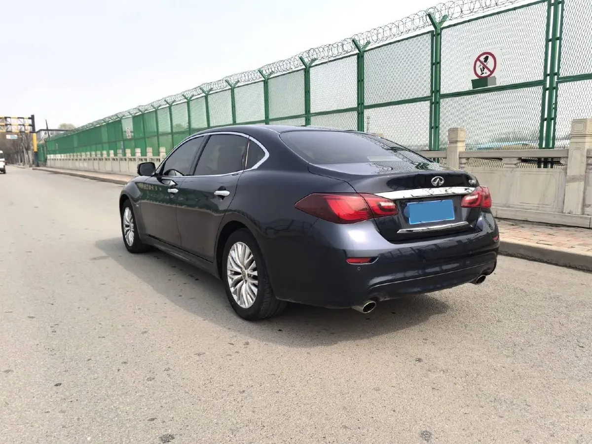 2019 Alfa Romeo Giulia 2.0T 280HP L4 8AT,autocango,china used car exporter,china ev exporter,chinese used car exporter,chinese used ev exporter
