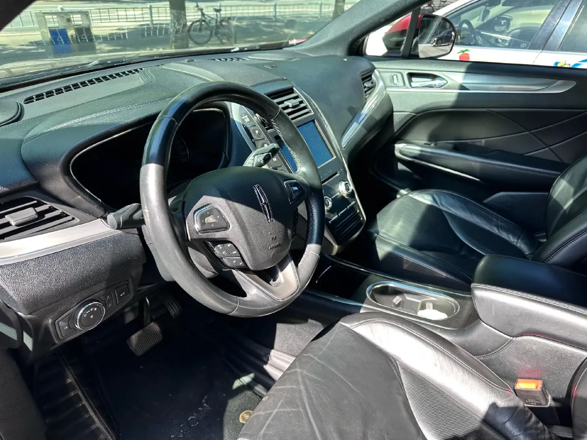 2019 Lincoln MKC 2.0T 203HP L4 6AT,autocango,china used car exporter,china ev exporter,chinese used car exporter,chinese used ev exporter