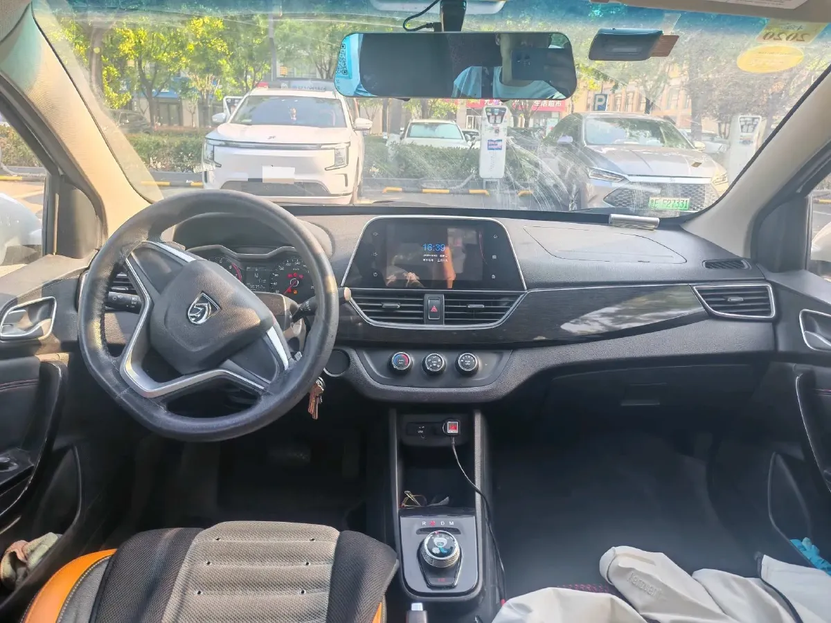 2017 Karry K50 1.5L 109HP L4 5MT,autocango,china used car exporter,china ev exporter,chinese used car exporter,chinese used ev exporter