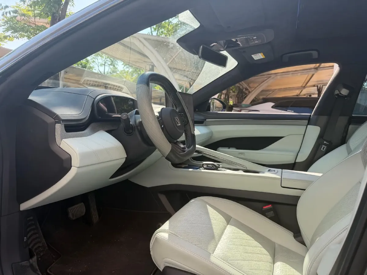 2025 Zeekr 001 BEV 95KWH,autocango,china used car exporter,china ev exporter,chinese used car exporter,chinese used ev exporter